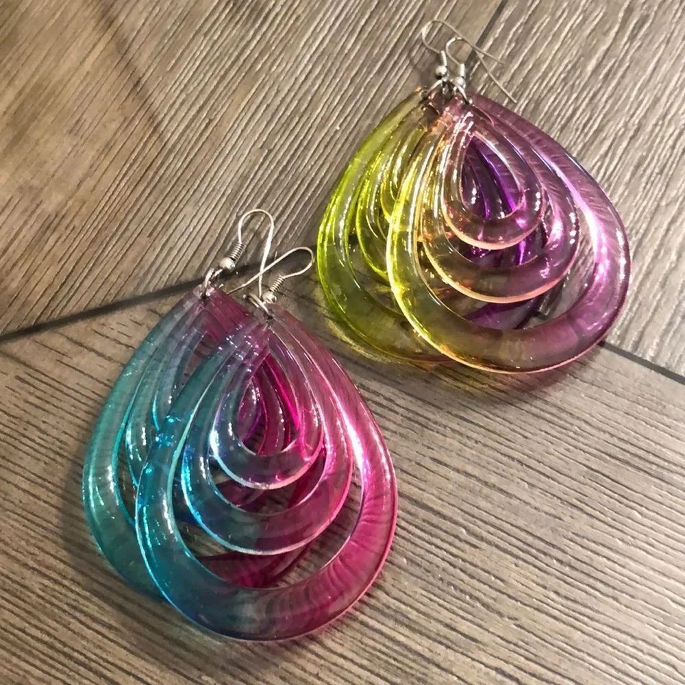 Vintage Style Acrylic Tear Drop Earrings